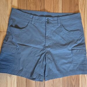 Women's Olive Green Eddie Bauer Cargo Shorts
